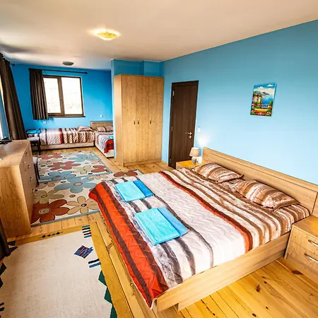 Apriltsi Hills Villa *