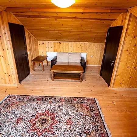 Villa Apriltsi Hills