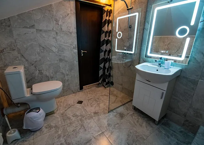 Apriltsi Hills * 阿普里尔齐