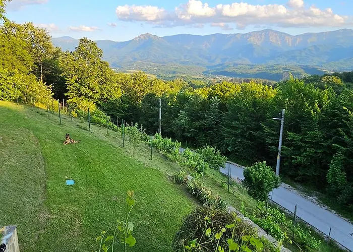 Apriltsi Hills 阿普里尔齐