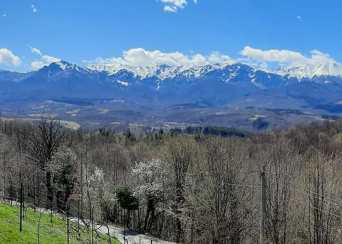 Apriltsi Hills 阿普里尔齐